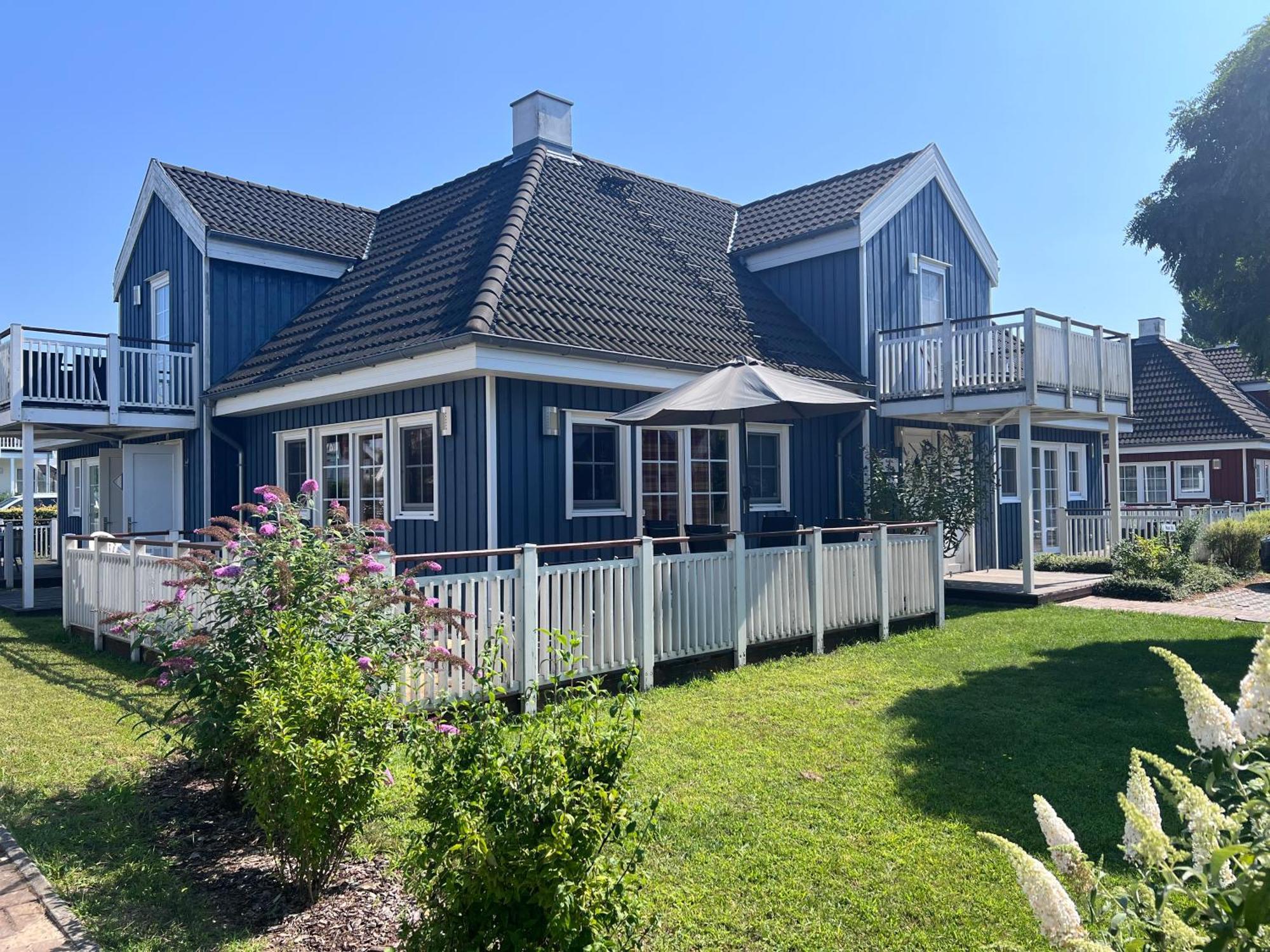 Blaues Haus Am See Wendisch Rietz Extérieur photo